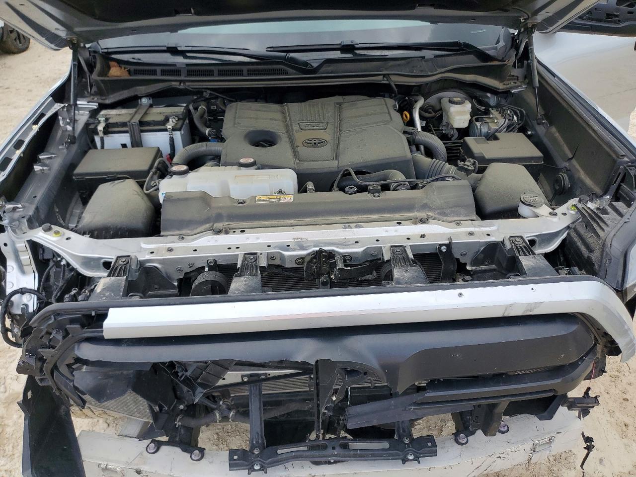 2025 Toyota Tundra Crewmax Sr - zdjęcie 11