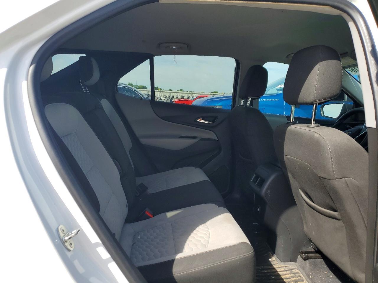 2020 Chevrolet Equinox Ls - zdjęcie 10