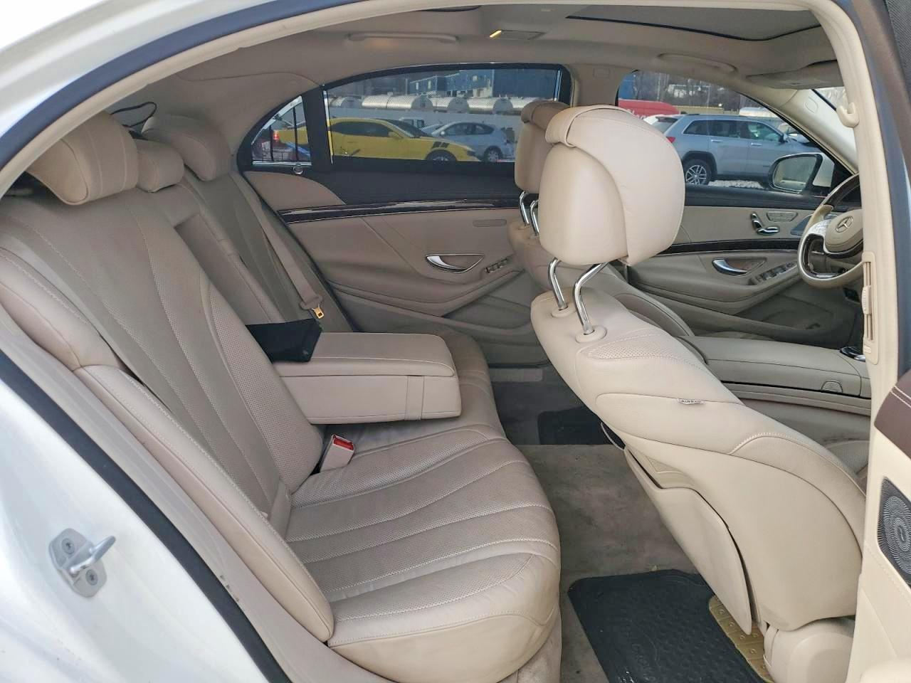 2015 Mercedes-Benz S 550 - zdjęcie 10