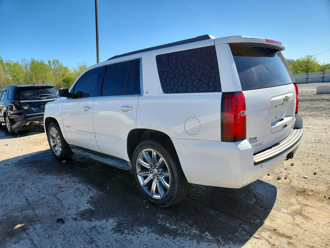 2015 Chevrolet Tahoe K1500 Lt - zdjęcie 2