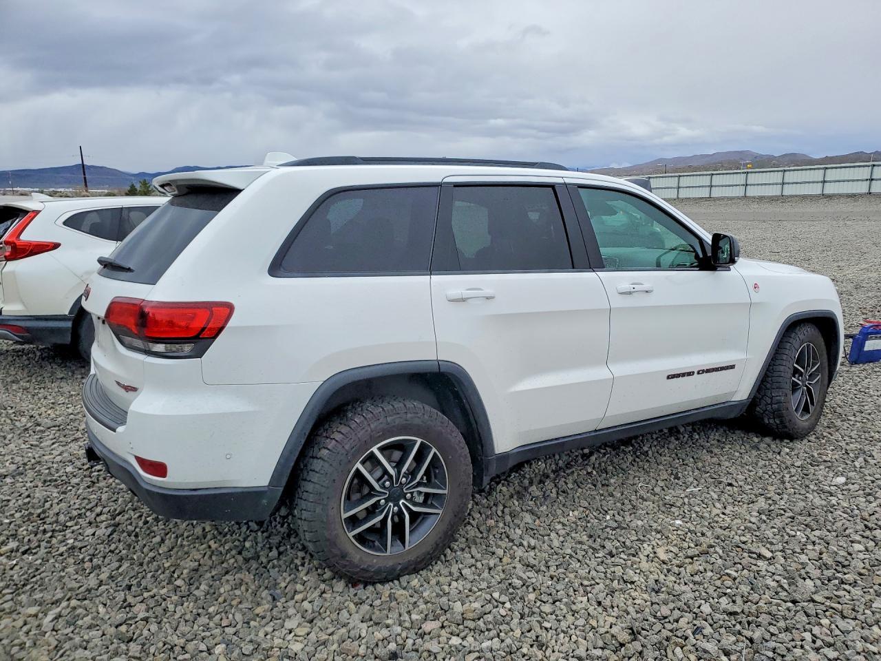 2021 Jeep Grand Cherokee Trailhawk - zdjęcie 3