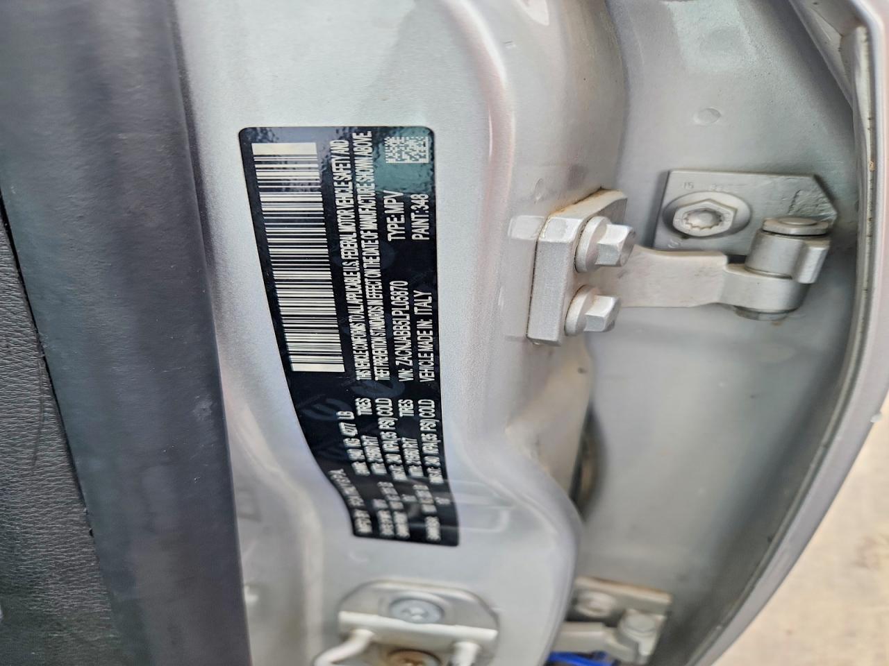 2020 Jeep Renegade Latitude - zdjęcie 12