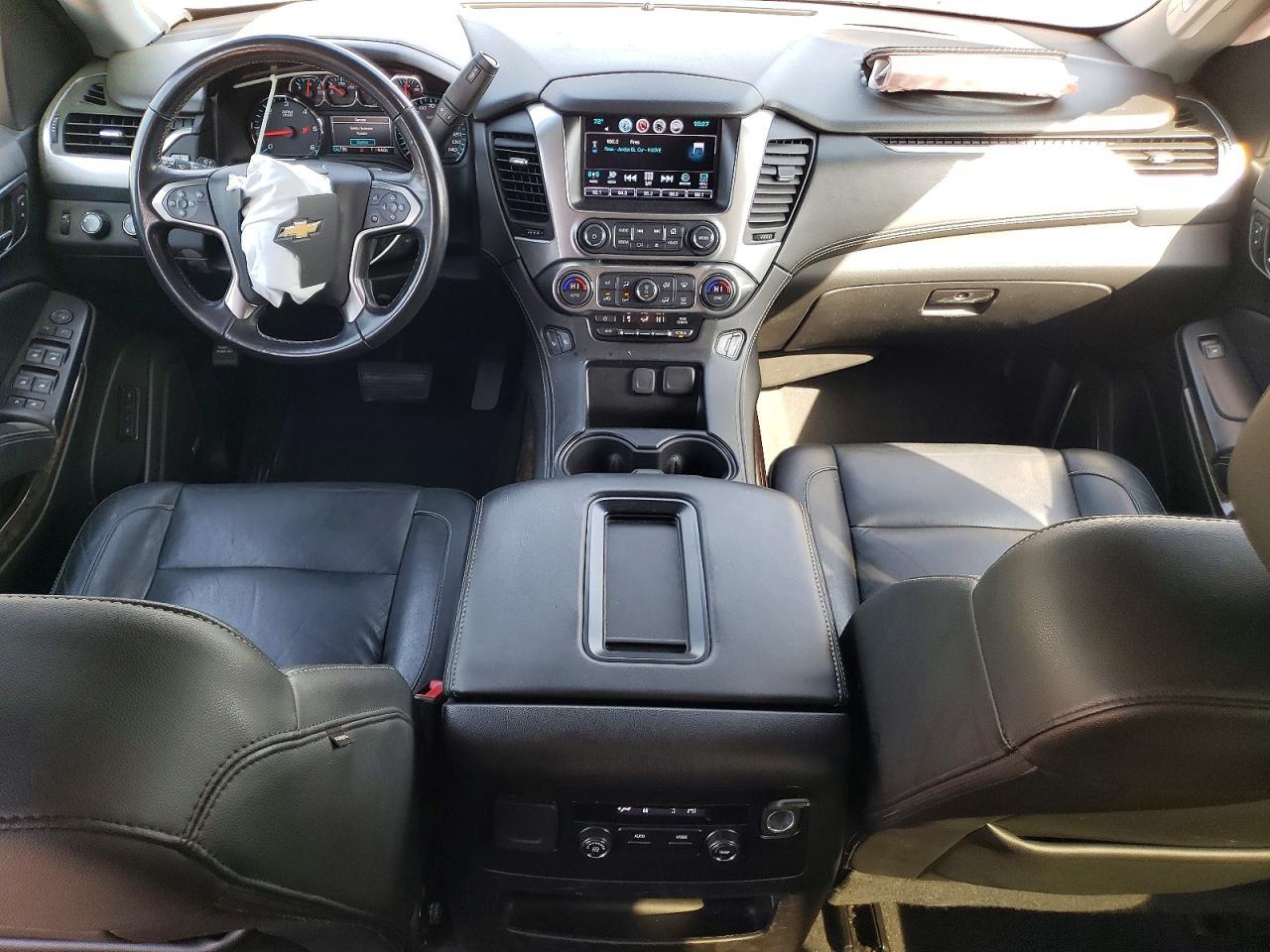 2019 Chevrolet Suburban K1500 Lt - zdjęcie 8