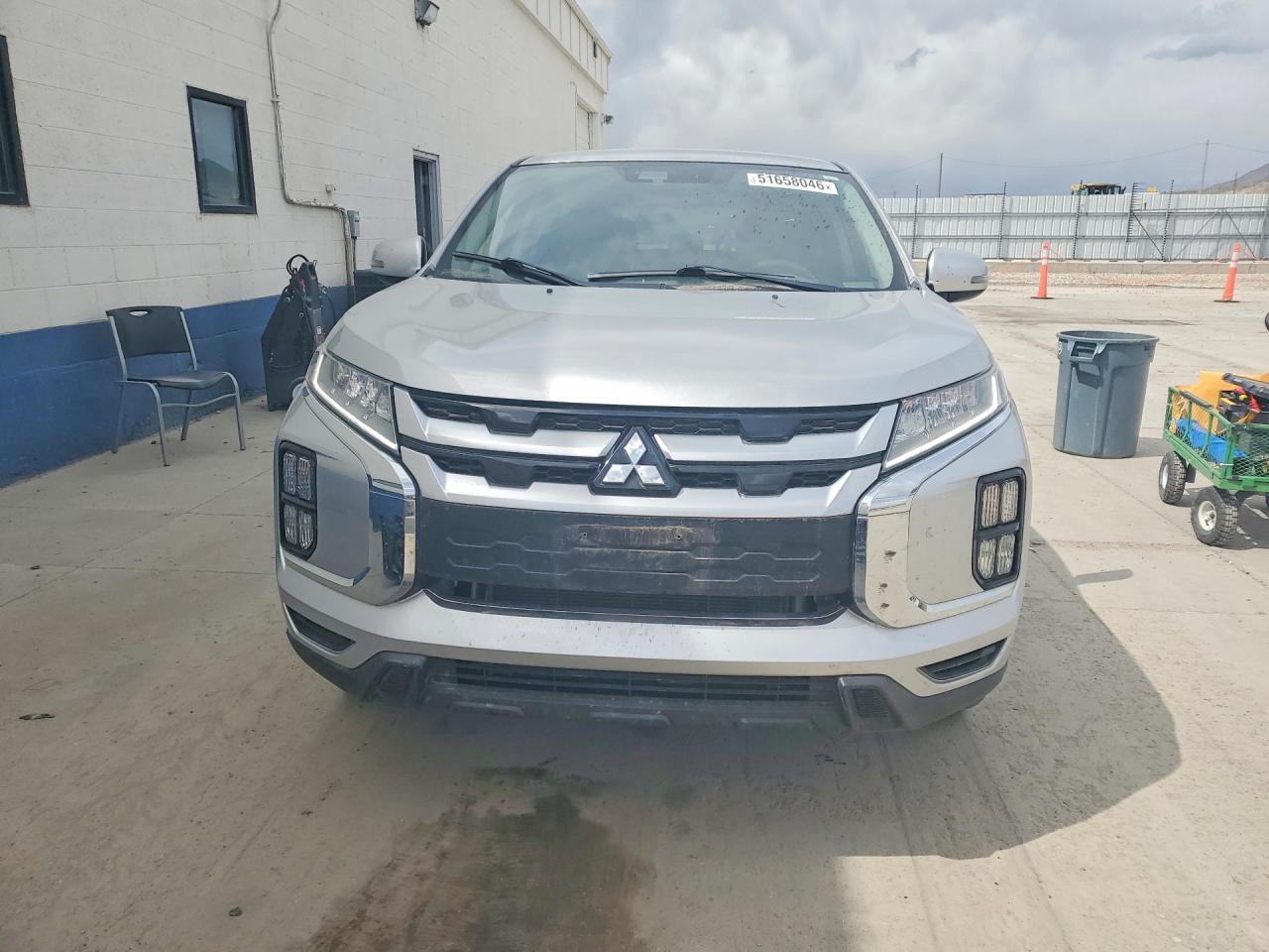 2020 Mitsubishi Outlander Sport Es - zdjęcie 5