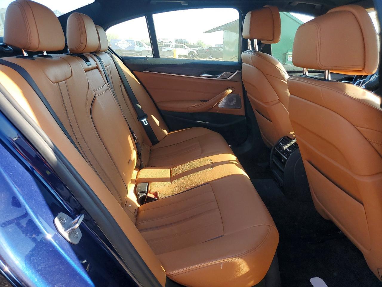 2018 BMW M550Xi - zdjęcie 10