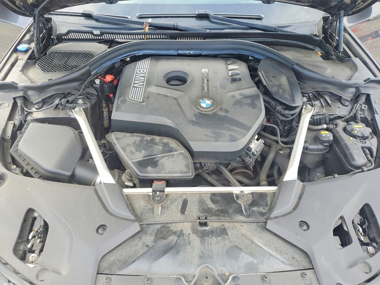 2019 BMW 530 Xi - zdjęcie 11