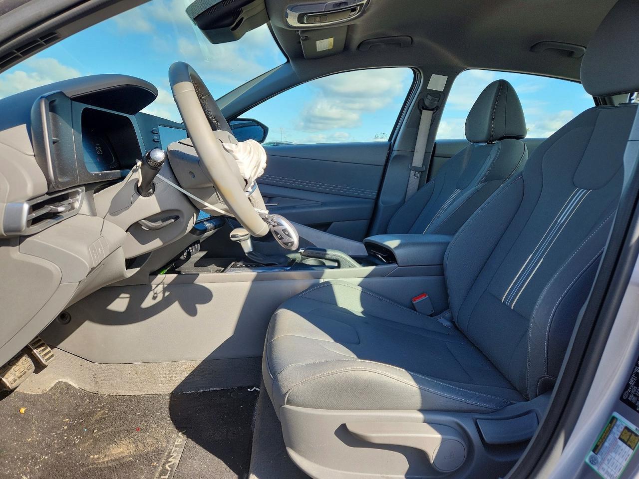 2026 Hyundai Elantra Sel Sport - zdjęcie 7