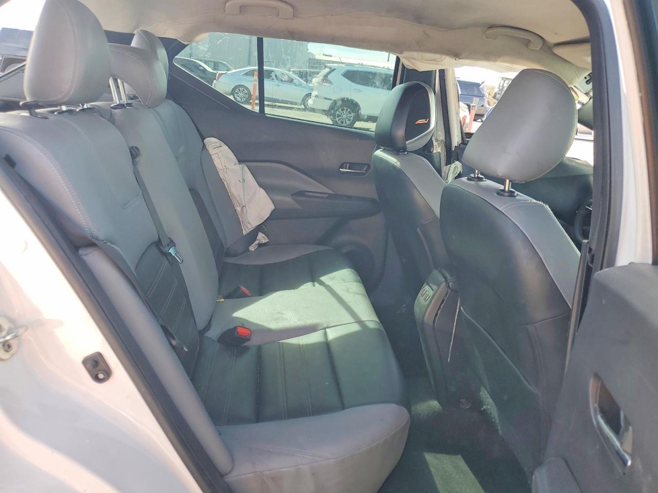 2023 Nissan Kicks Sr - zdjęcie 10