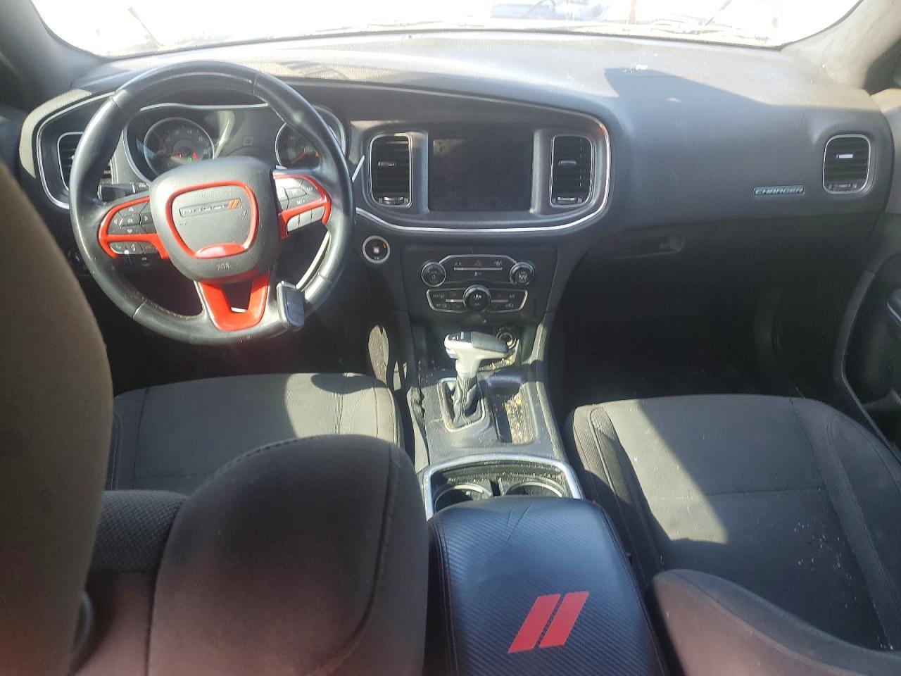 2017 Dodge Charger Sxt - zdjęcie 8