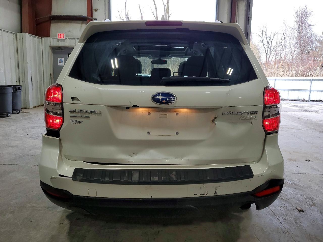 2016 Subaru Forester 2.5I Touring - zdjęcie 6