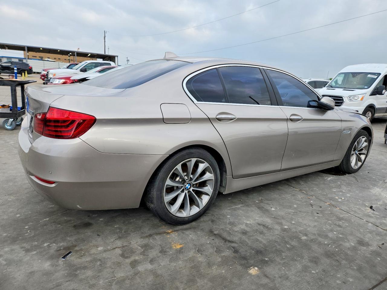 2016 BMW 528 I - zdjęcie 3