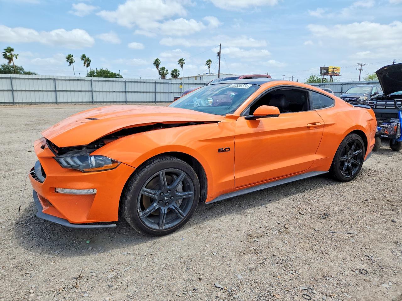 2020 Ford Mustang - zdjęcie główne