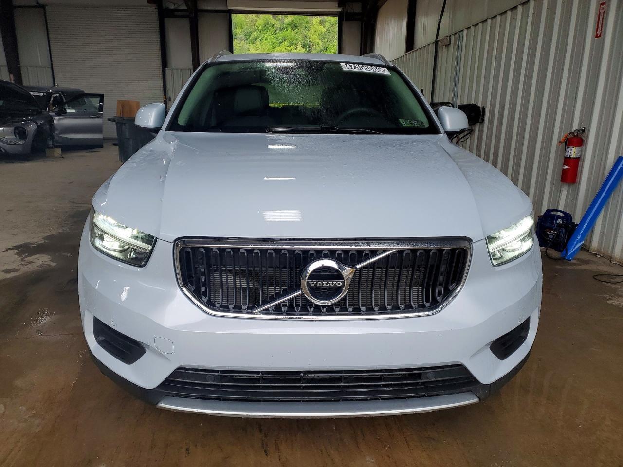 2020 Volvo Xc40 T5 Momentum - zdjęcie 5