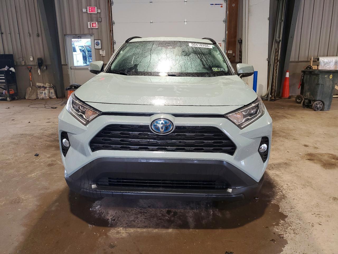 2021 Toyota Rav4 Hybrid Xle - zdjęcie 5