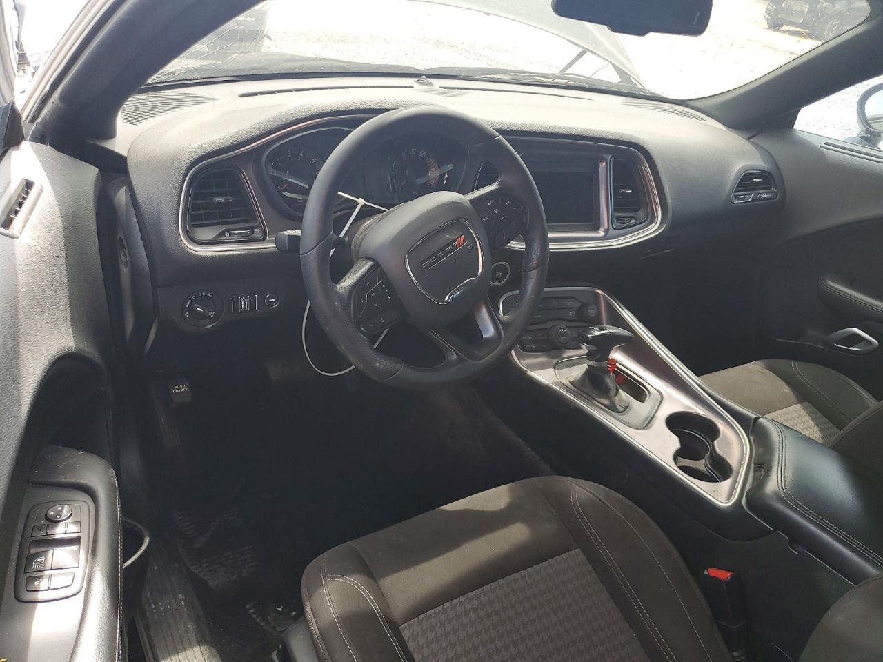 2021 Dodge Challenger Sxt - zdjęcie 8