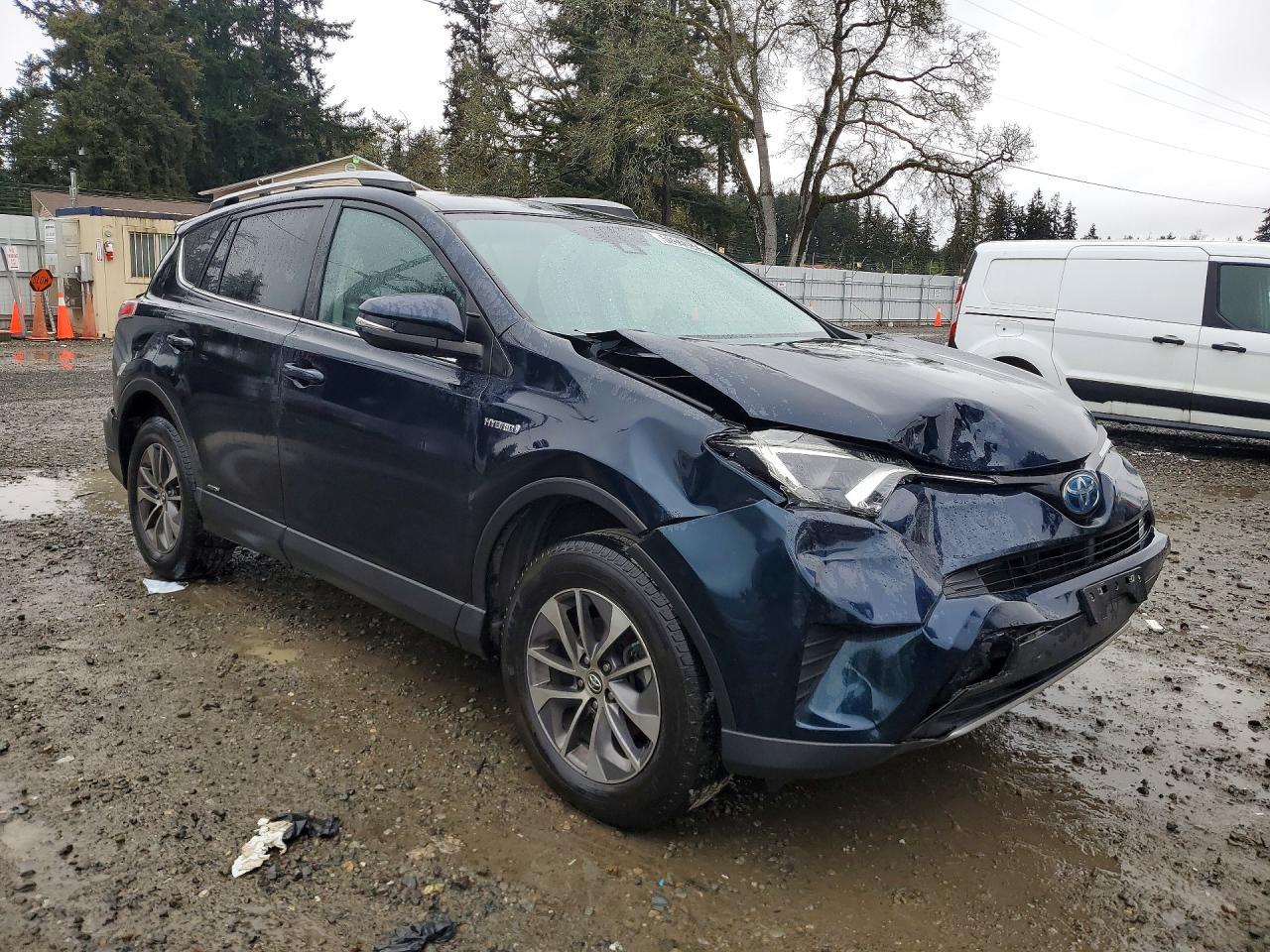 2018 Toyota Rav4 Hybrid Le - zdjęcie 4