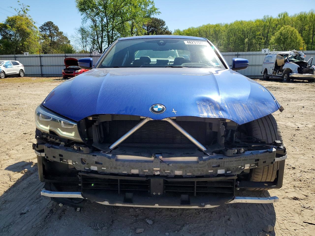2020 BMW Seria 3 330i - zdjęcie 5