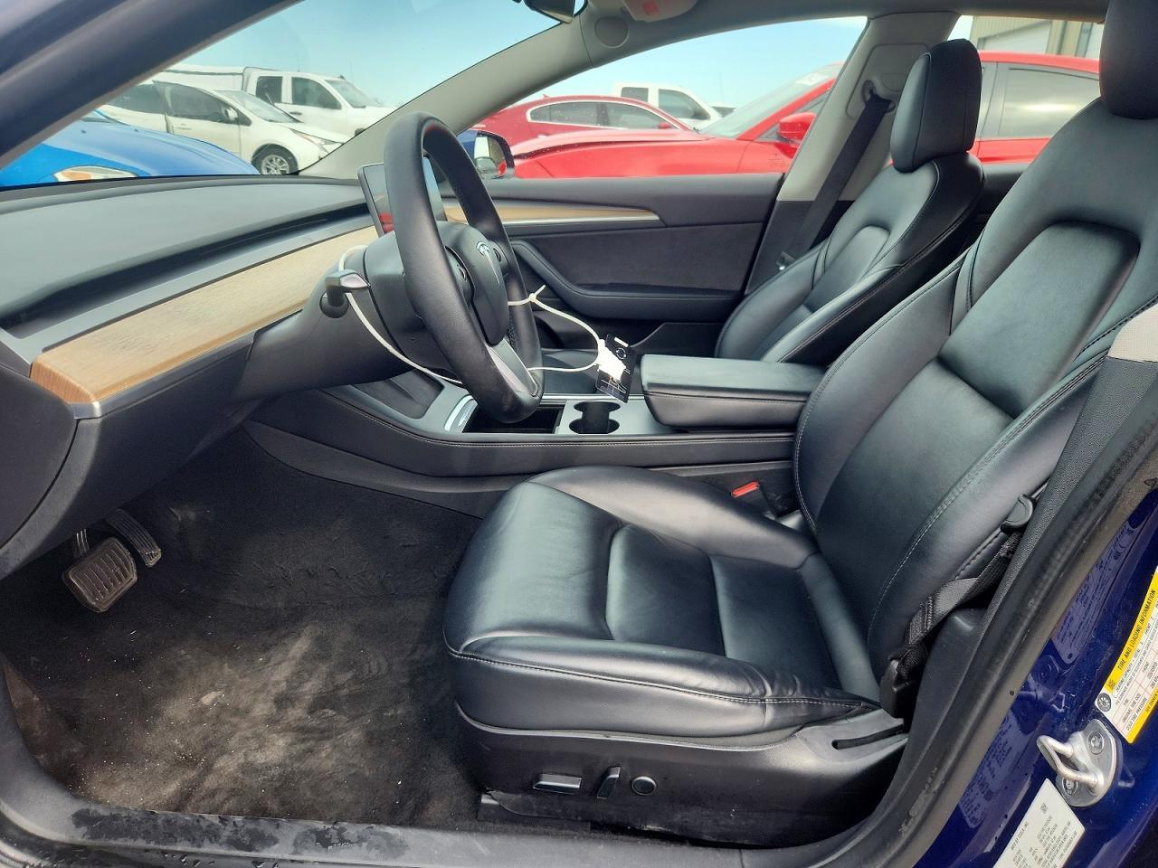 2022 Tesla Model 3 - zdjęcie 7