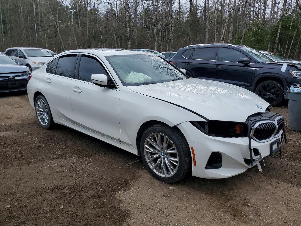 2023 BMW 330I - zdjęcie 4