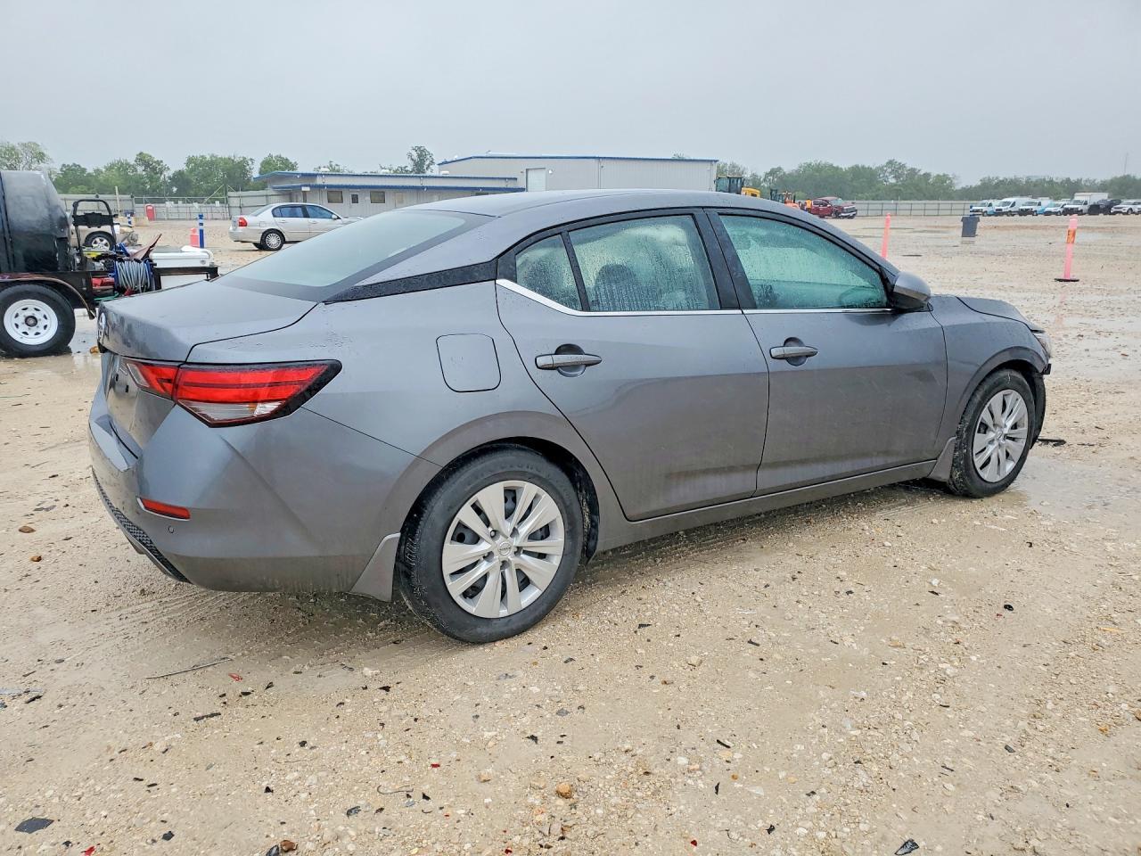 2022 Nissan Sentra S - zdjęcie 3