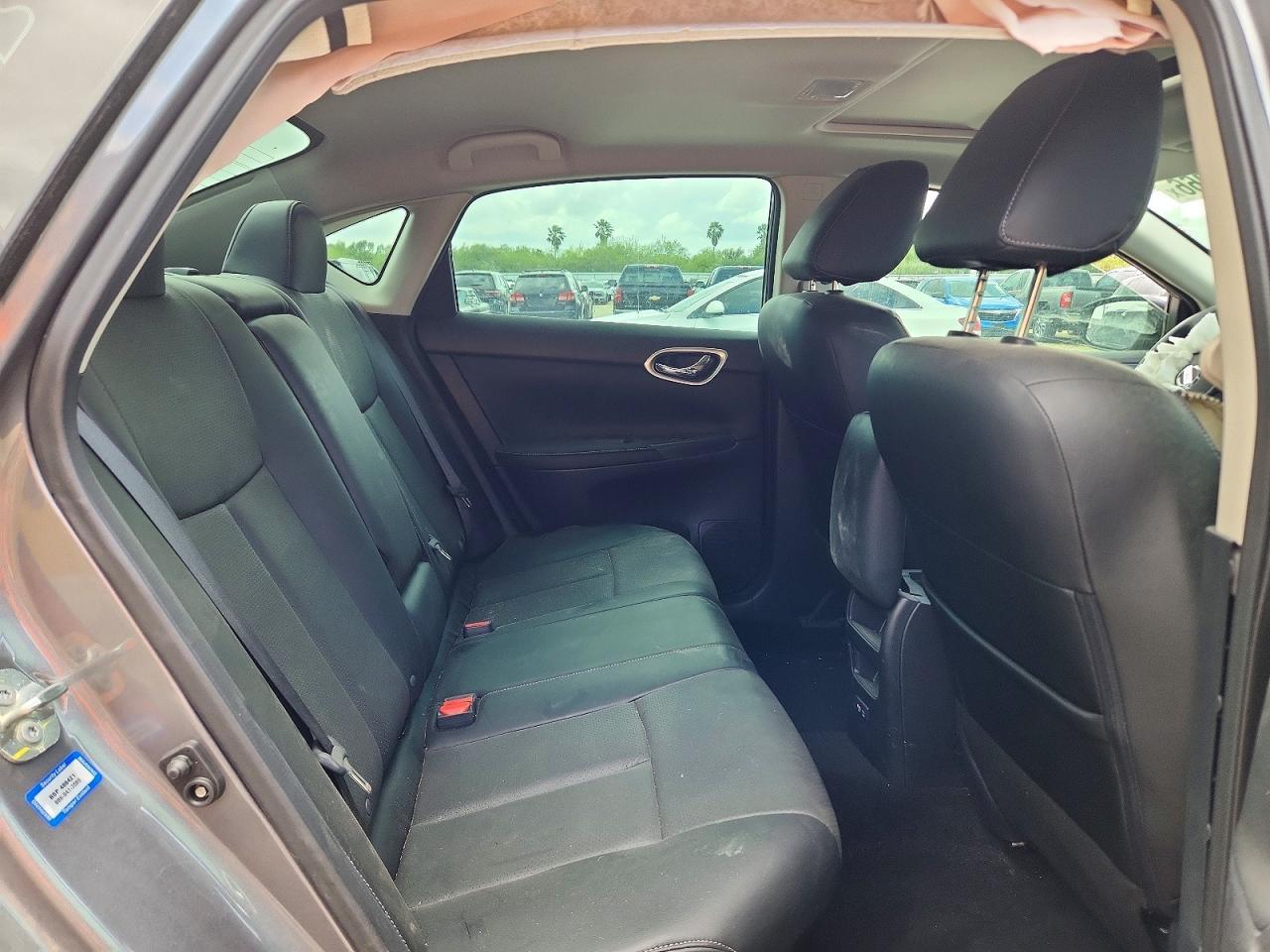 2019 Nissan Sentra Sl - zdjęcie 10