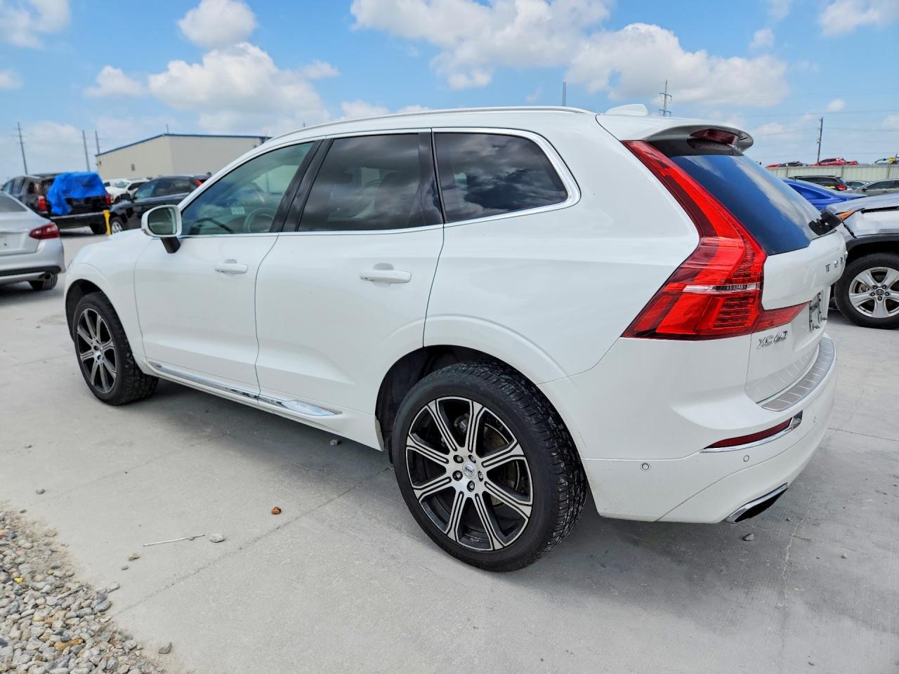2020 Volvo Xc60 T5 Inscription - zdjęcie 2