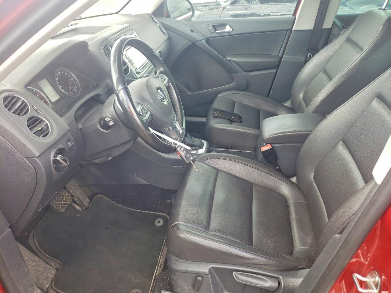 2013 Volkswagen Tiguan S - zdjęcie 7