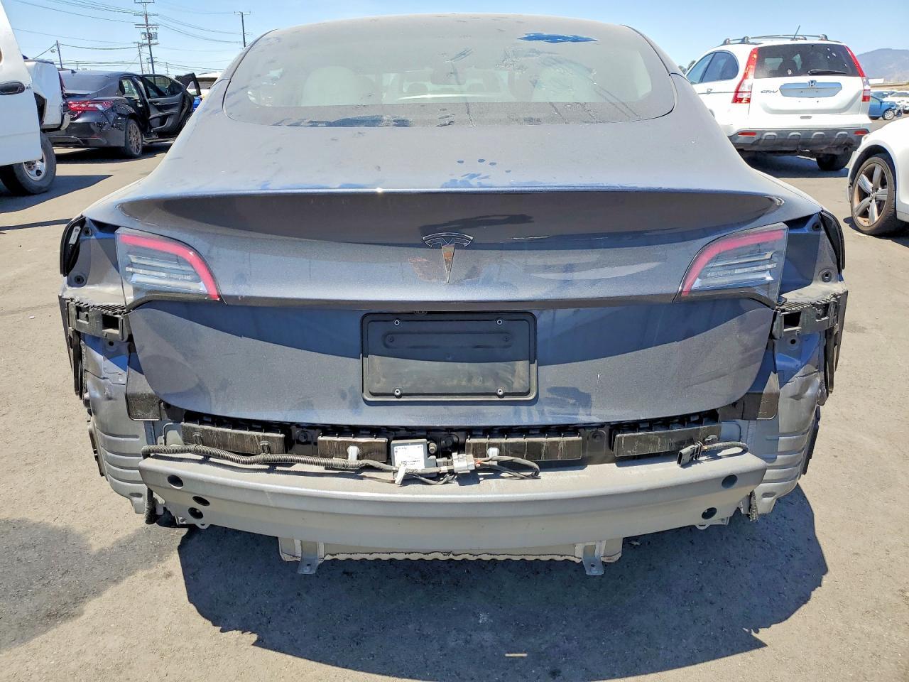 2022 Tesla Model 3 - zdjęcie 6