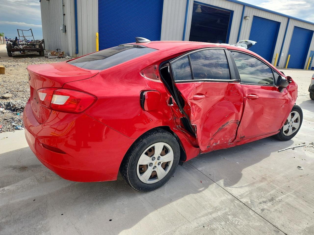 2017 Chevrolet Cruze Ls - zdjęcie 3