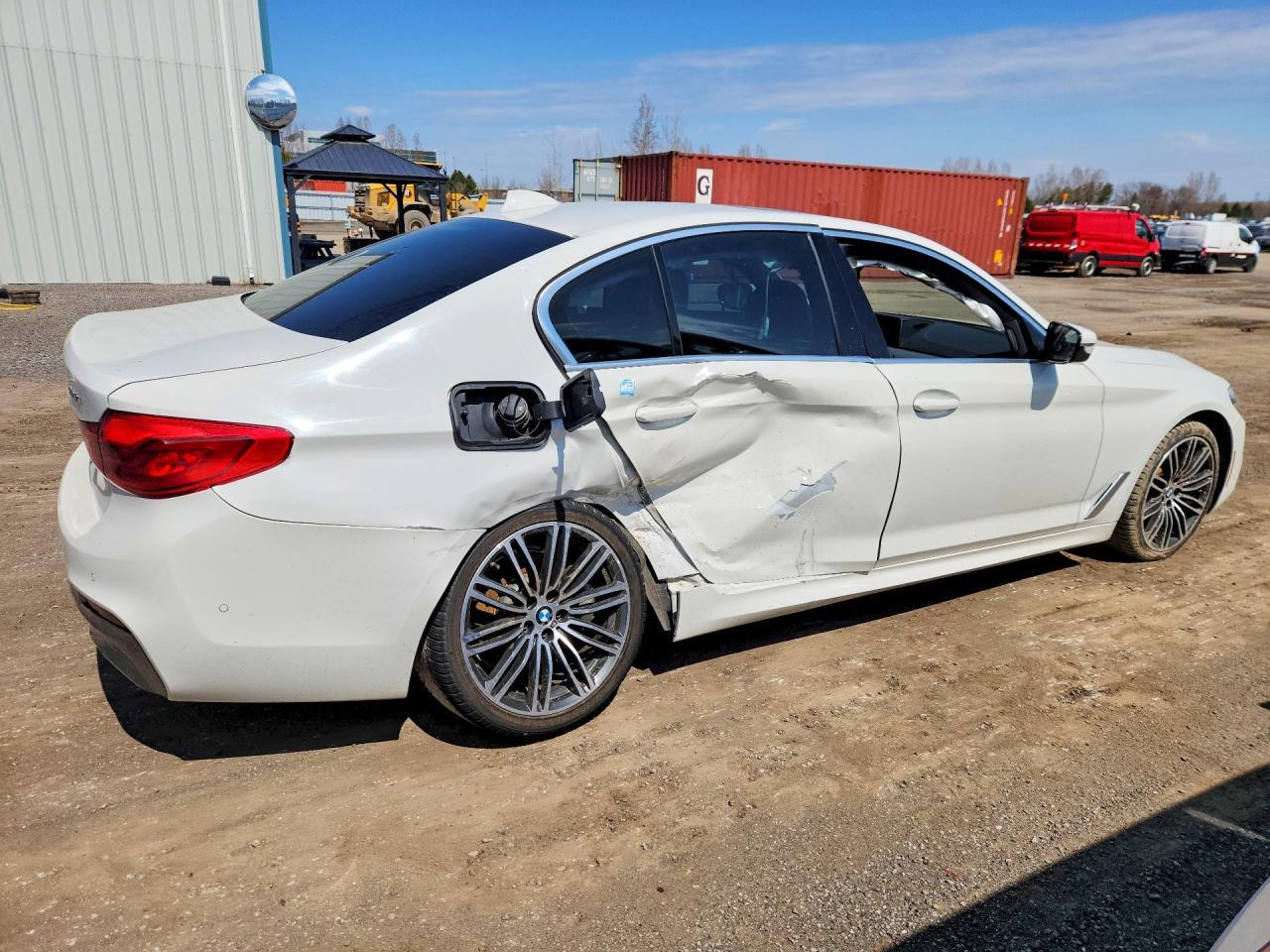 2019 BMW 530 Xi - zdjęcie 3