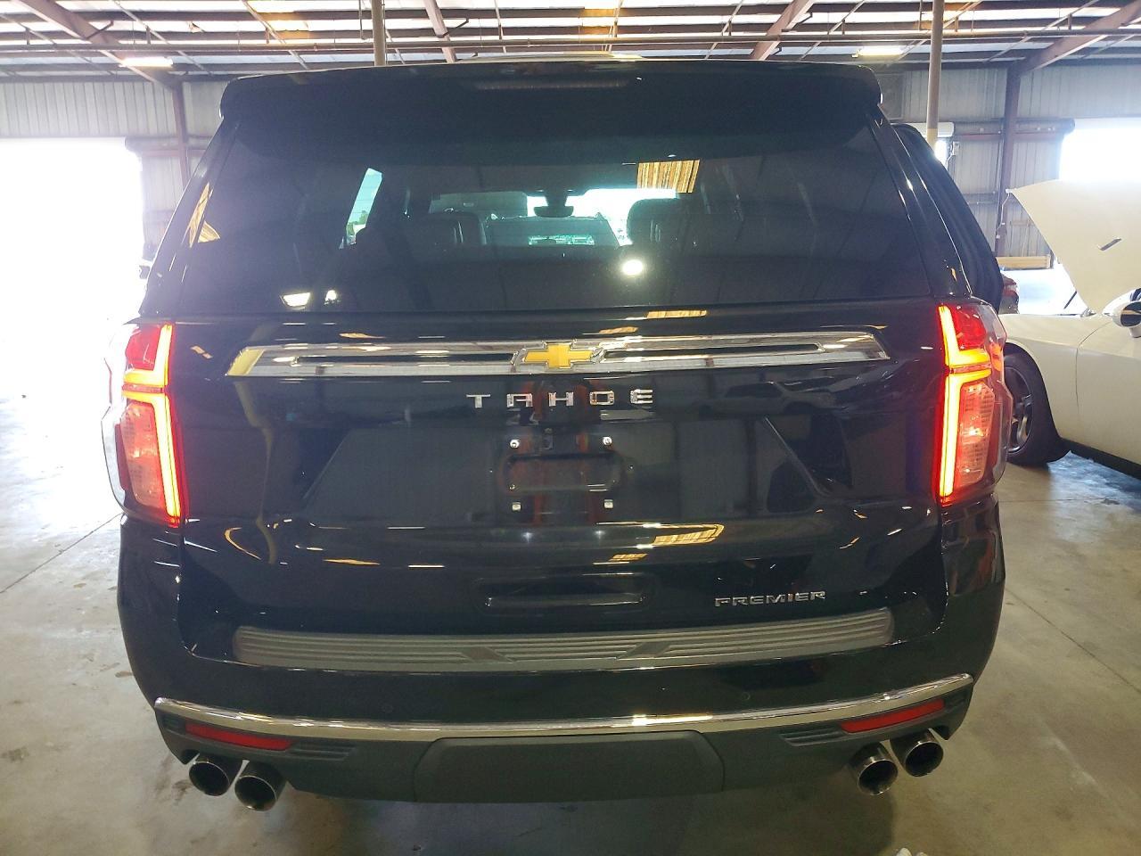 2021 Chevrolet Tahoe C1500 Premier - zdjęcie 6