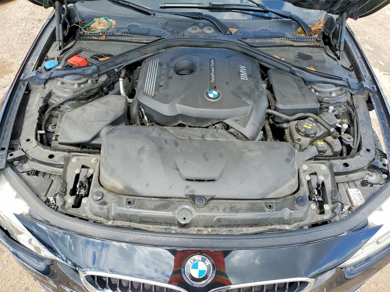 2018 BMW 330 Xi - zdjęcie 11