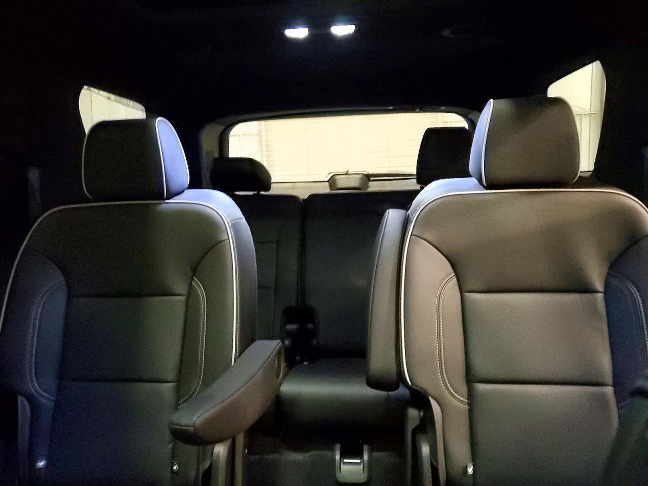2023 Chevrolet Traverse Premier - zdjęcie 10