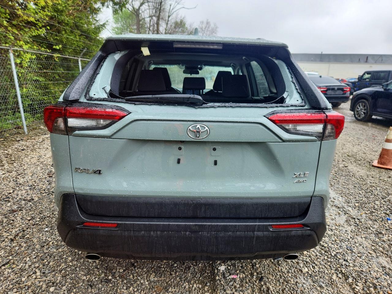 2022 Toyota Rav4 Xle - zdjęcie 6