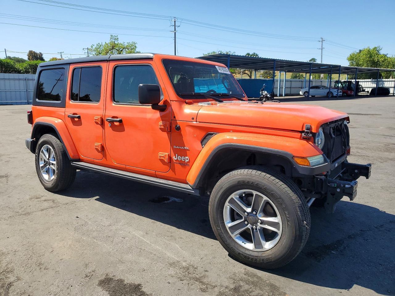 2019 Jeep Wrangler Unlimited Sahara - zdjęcie 4