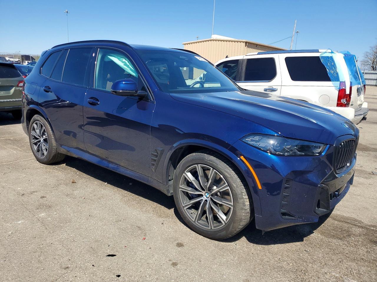 2026 BMW X5 xDrive50E - zdjęcie 4