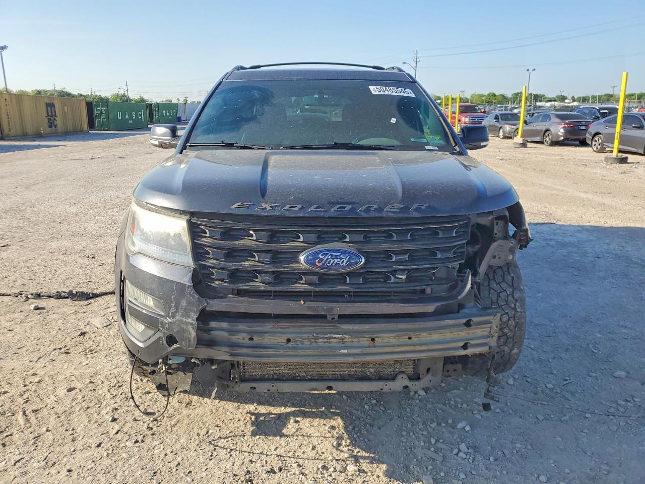 2017 Ford Explorer Sport - zdjęcie 5