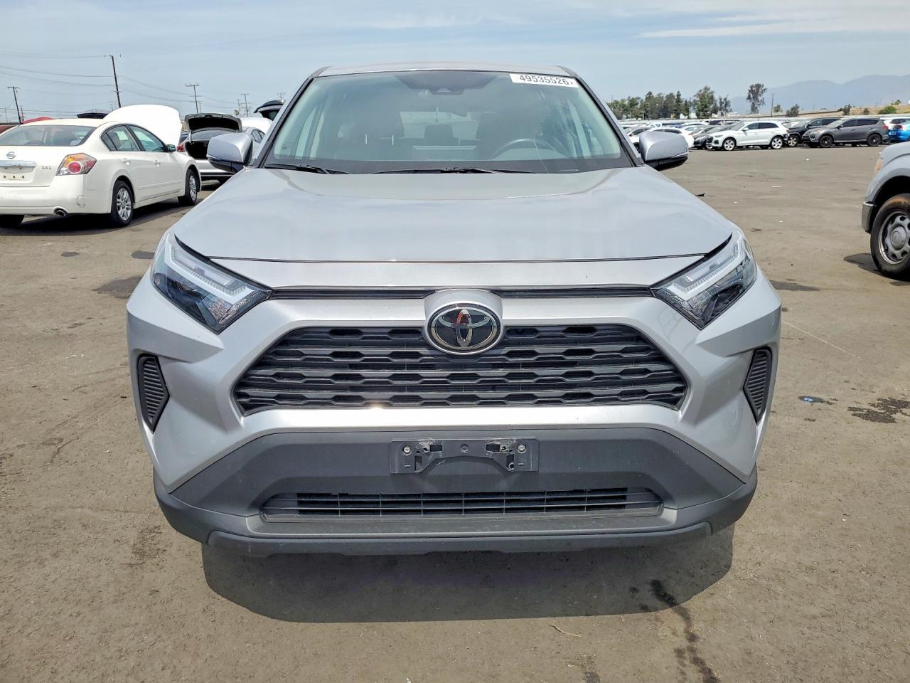 2025 Toyota Rav4 Le - zdjęcie 5