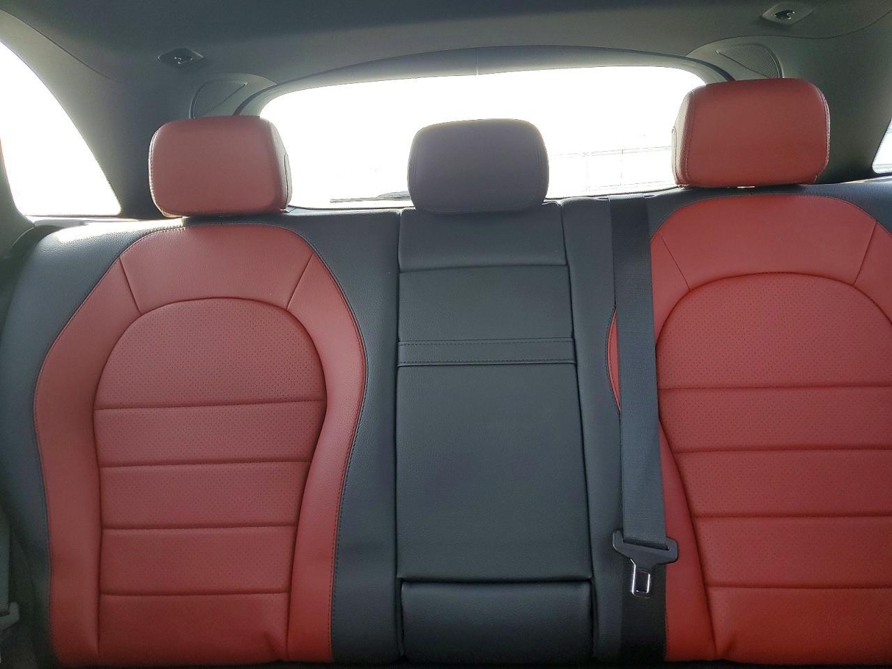 2021 Mercedes-Benz Glc 300 4Matic - zdjęcie 10