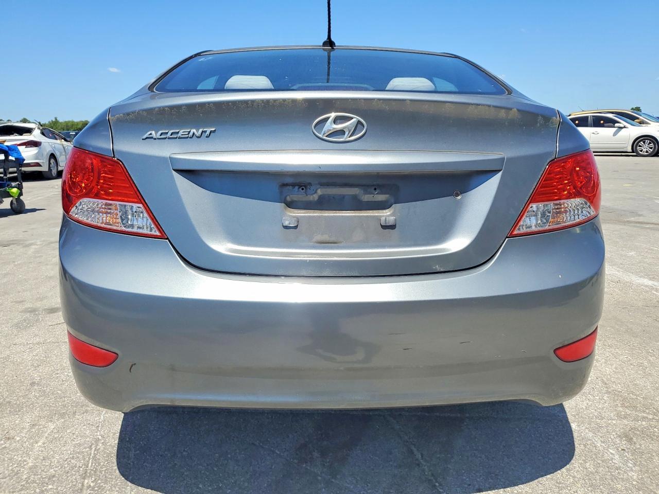 2013 Hyundai Accent Gls - zdjęcie 6