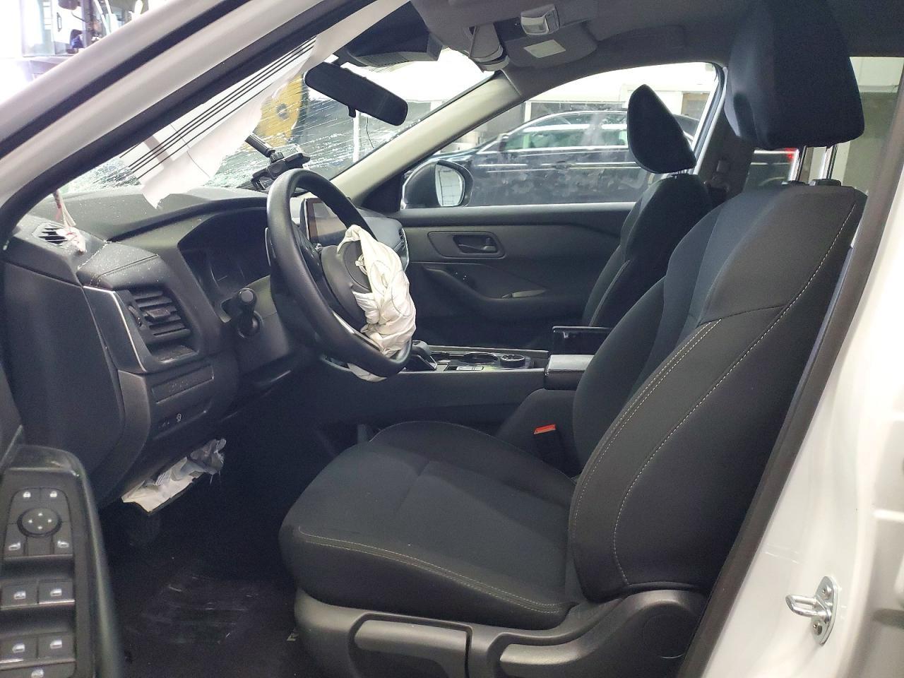 2024 Nissan Rogue S - zdjęcie 7