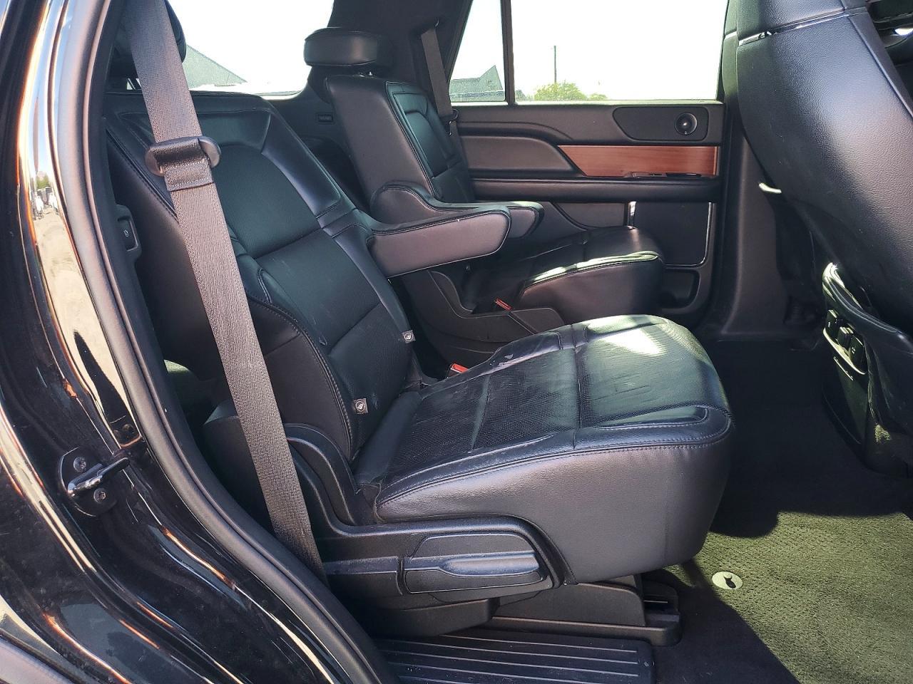 2018 Lincoln Navigator Reserve - zdjęcie 11