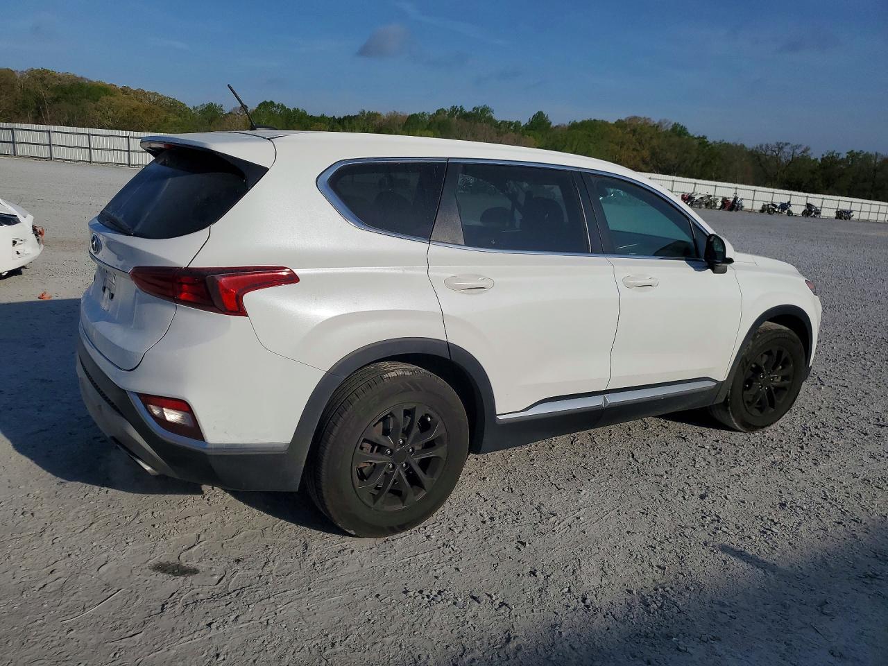 2019 Hyundai Santa Fe Se 2.4L - zdjęcie 3