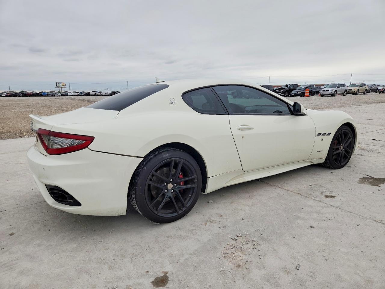 2018 Maserati Granturismo S - zdjęcie 3