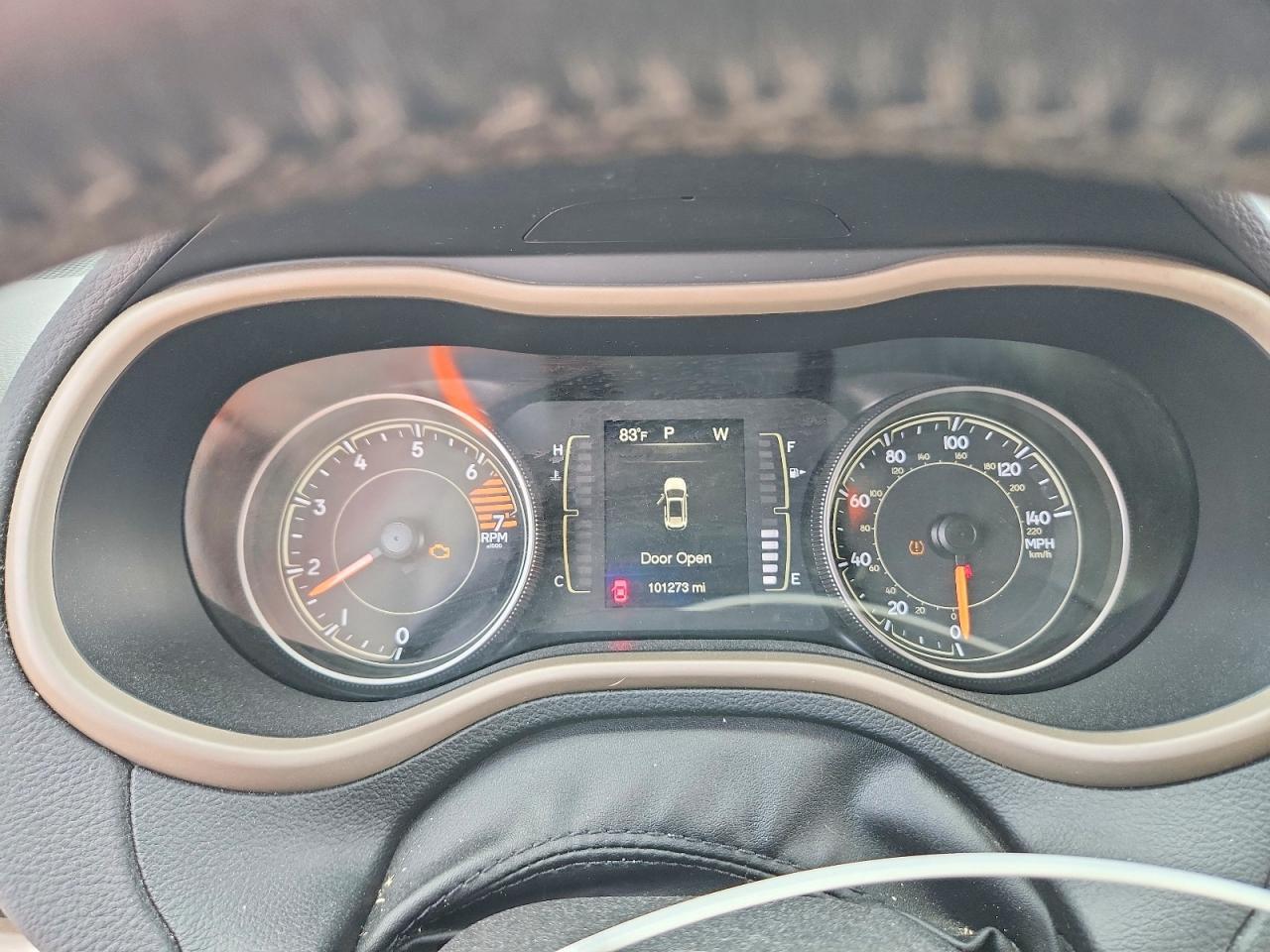 2017 Jeep Cherokee Latitude - zdjęcie 9