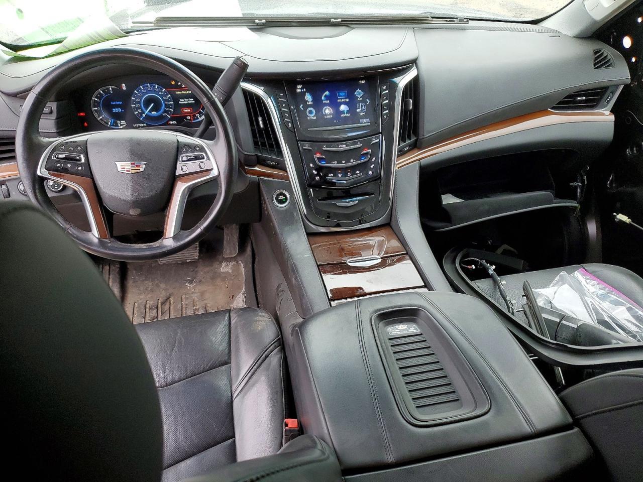 2018 Cadillac Escalade Luxury - zdjęcie 8