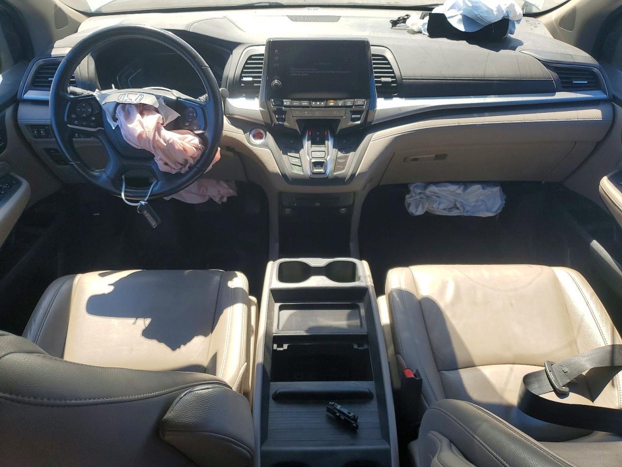 2020 Honda Odyssey Touring - zdjęcie 8