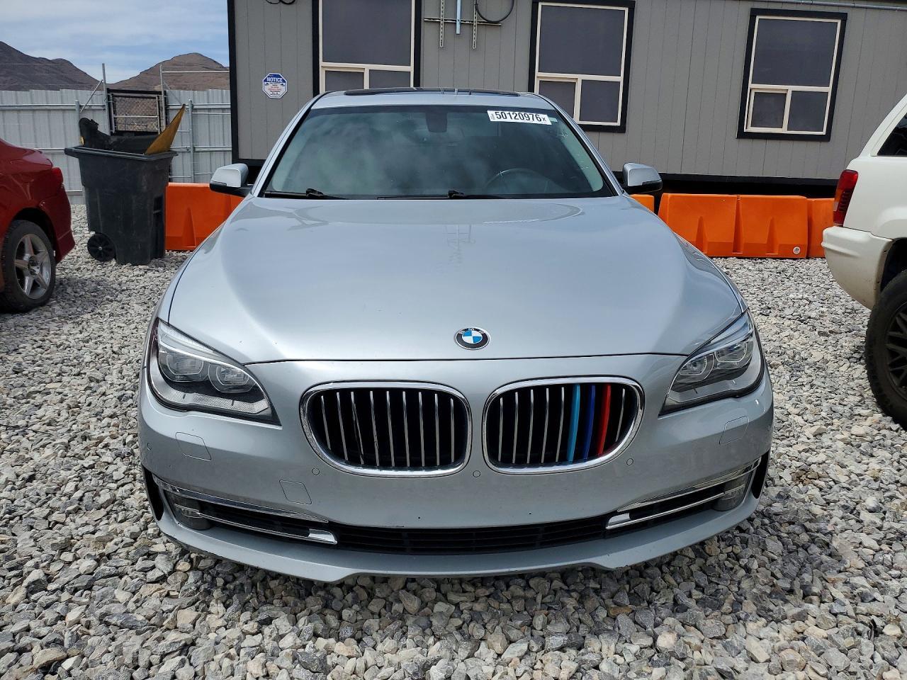 2015 BMW 750 Li - zdjęcie 5