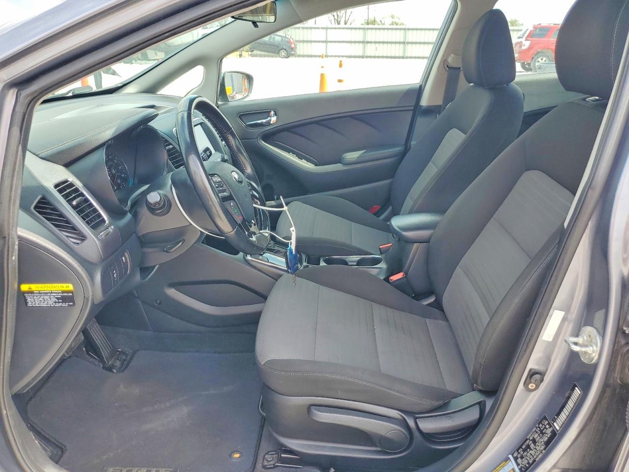 2018 Kia Forte S - zdjęcie 7