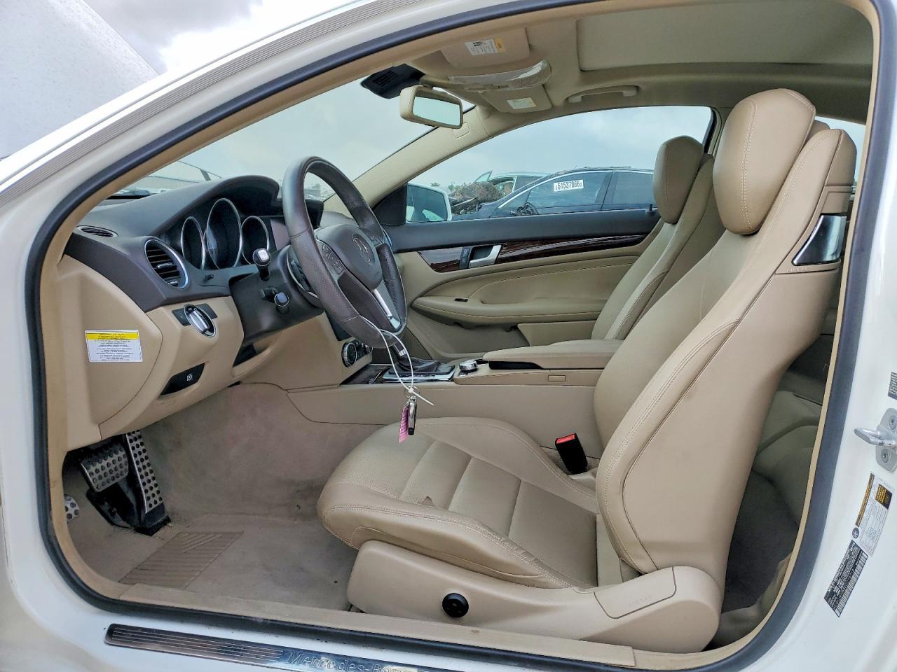 2014 Mercedes-Benz C 250 - zdjęcie 7